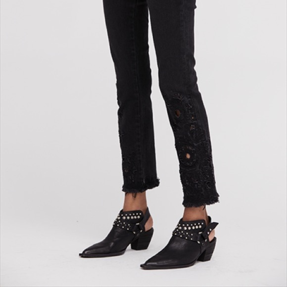 Free People Embroidered laser cut jeans - Picture 2 of 7